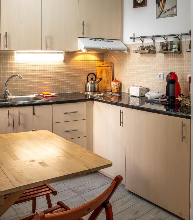 Great 35 Sq M Studio On 1St Floor In Bohemian Psyri In Athens' Historic Center-In Vivo Apartments エクステリア 写真